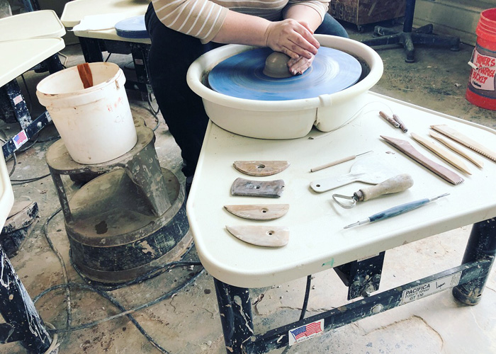 Moms-night-out-pottery-Lansing