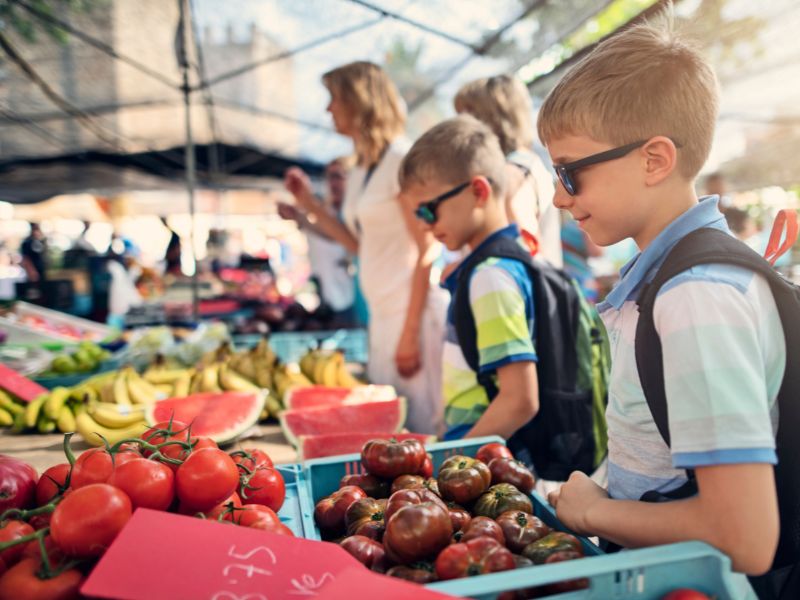 farmers market lansing boys shopping