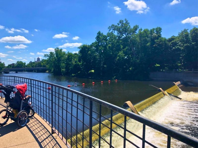 Lansing-River-Trail-Downtown-Kids-Walking-Brenke-Fish-Ladder