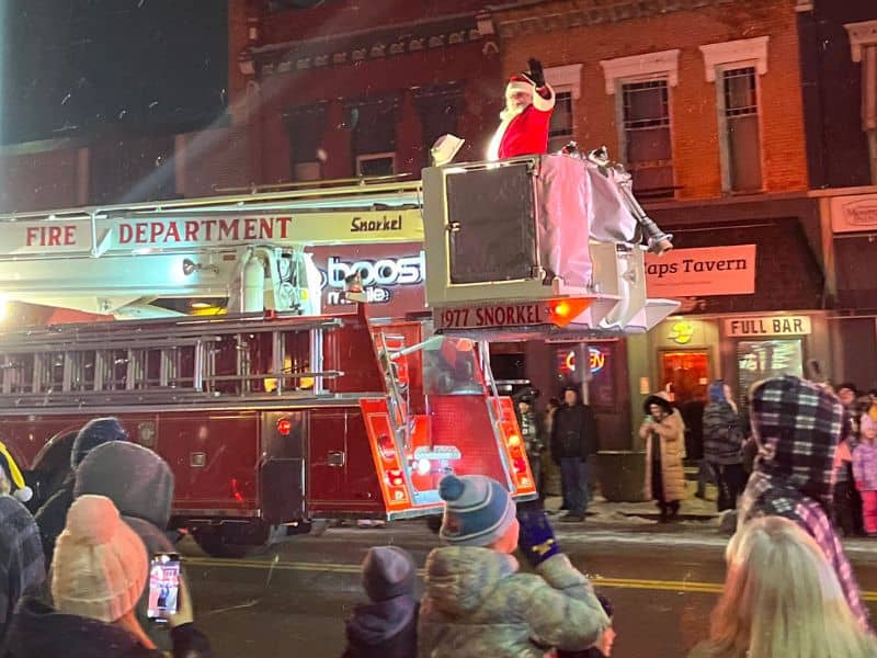 Charlotte Chamber of Commerce Light Parade Facebook (1)