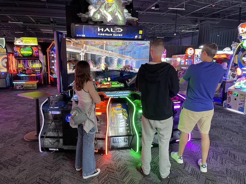 Dave & Busters (Lansing)