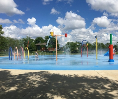 30 Outdoor Water Parks, Pools, Splash Pads, & Local Swimming Around ...