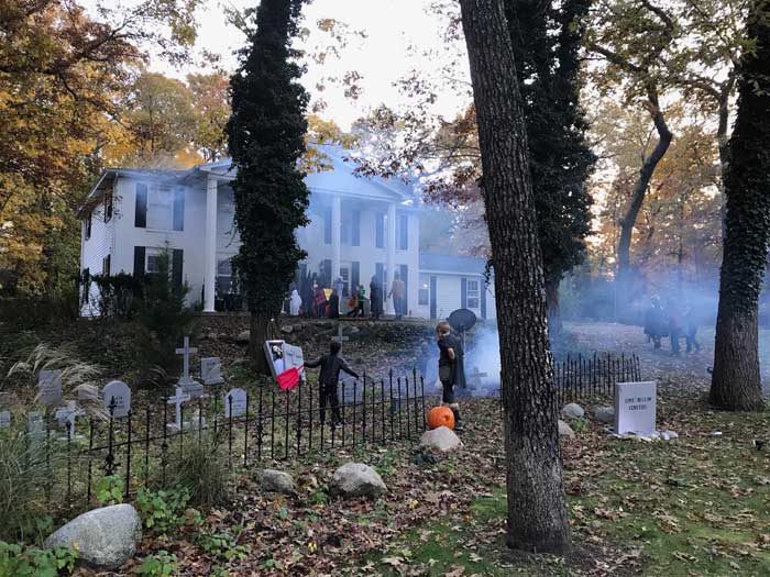 Spooky-house-halloween-events-kids-Lansing