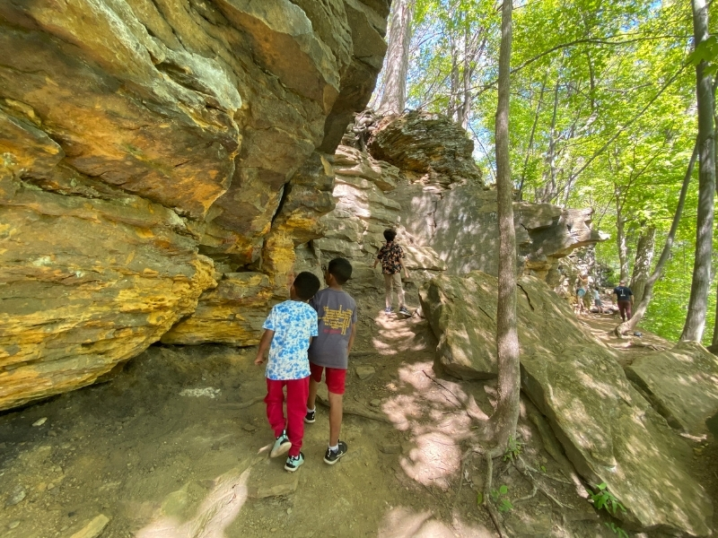 Oak Park The Ledges Trail Kids climbing over boulders