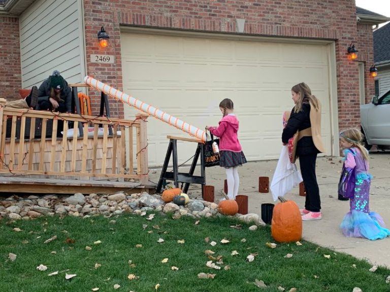 2022 Halloween Trick or Treat Times & Candy Hacks for Greater Lansing
